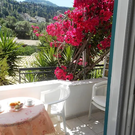 Apartment Milos *